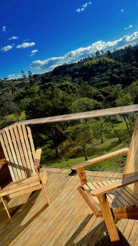 Suite Piscina térmica e Banheira Jacuzzi a 20km de Ctba (Suite Piscina termica e Banheira Jacuzzi a 20km de Ctba) in Campina Grande Do Sul