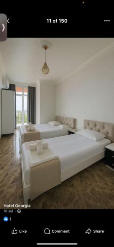 3 twin beds