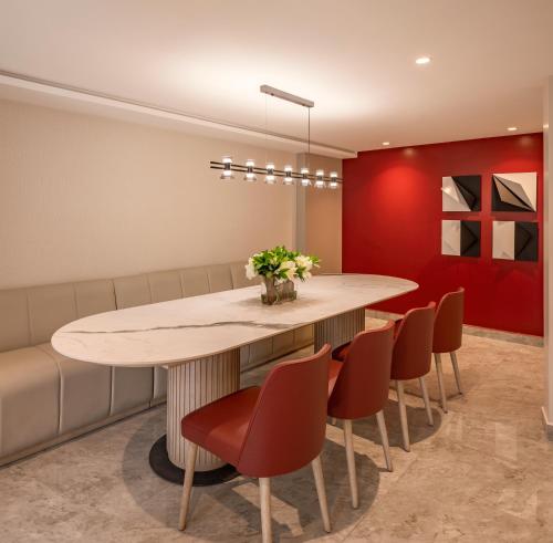 Ресторан, Le Parc Hotel, Beyond Stars in Кіто