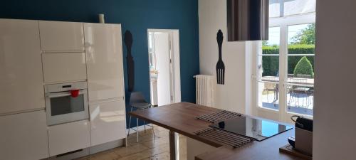 Grand gîte 15 personnes, 9 chambres, 100km de Paris en Exclusivité (Grand gite 15 personnes, 9 chambres, 100km de Paris en Exclusivite) in 塞普蒙