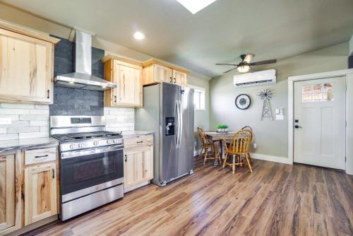 Yak Ranch w/ Mountain Views, Near Wellington! in Wellington (CO)