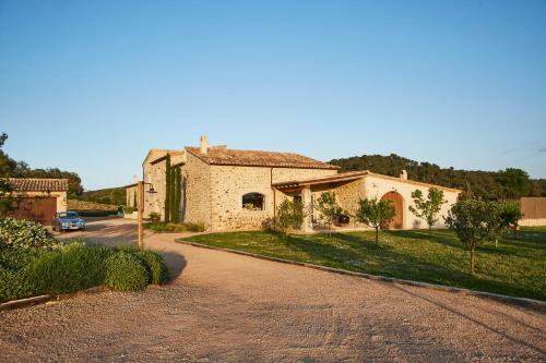 A szálláshely kívülről, Ola Living Playa del Castell in Montras