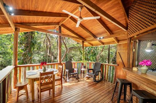 Samara Tarantela, Treehouse in Playa Samara