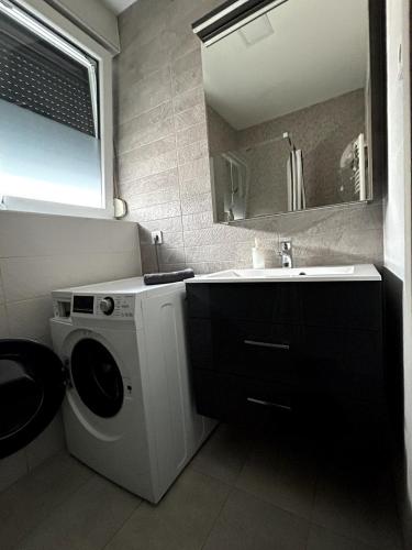 City Gardens Apartman in อุยเกร์ต