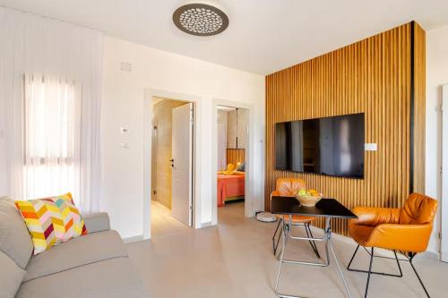 Facilities, GW930 Gugel Waves Amazing Seaview Apartments in Nahariya
