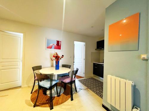 Albi - appartement 8 personnes - check in h24 - wifi, Lyon (photo 10)