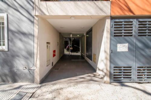 Entrance, Nuoma Llerena - silencioso y tranquilo - 2 a 3 huespedes in Parque Chas