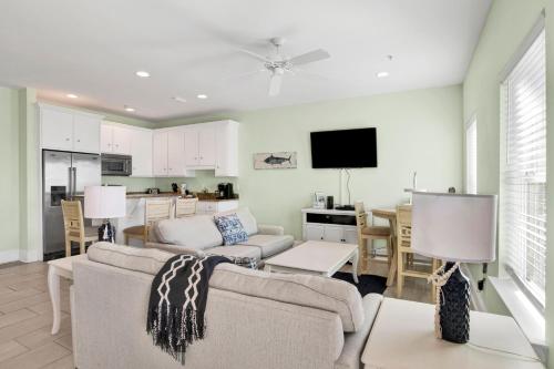 Kiran Terrace Quadplex B103 near Sea-N-Suds Restaurant