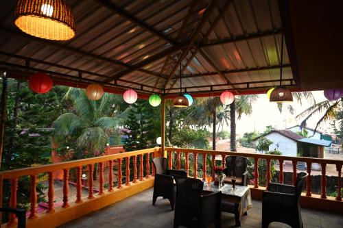 Balkons/terase, KORAL ISLANDS HOMESTAY in Majali