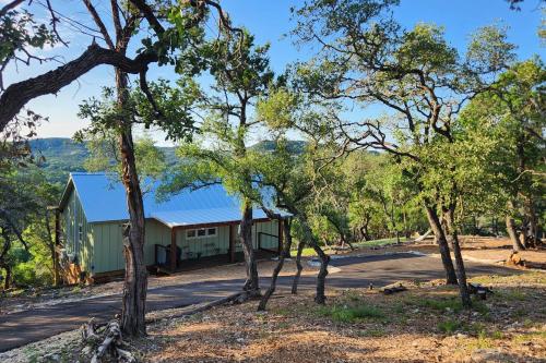 Private Cabin with Amazing Hilltop Views of Sunrise, Sunset and Wildlife & Hot Tub, Canyon Lake (foto 2)
