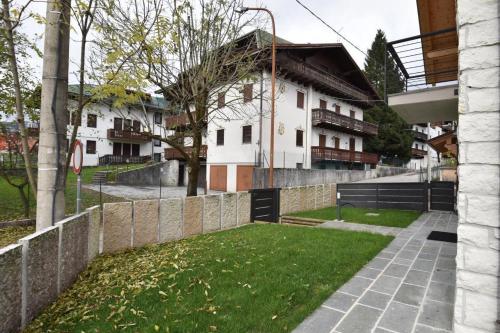 Chalet Emy con giardino privato in Gallio