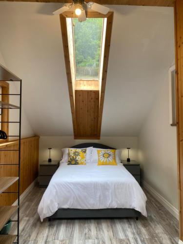 Charcoal Tree House in 格雷文赫斯特(ON)