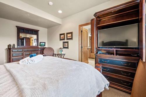 Great Eden Valley Views & Golfing Pool Game Room Sauna - image 7
