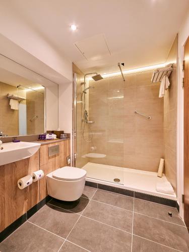 Executive Double Room image 5
