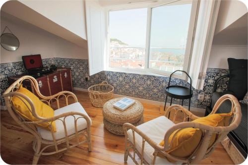 1BR w/ Tagus View & Terrace | By Airnest, Lisabon
