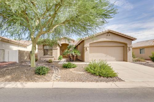 Pool Access: Oakwood Home in Sun Lakes in Sun Lakes