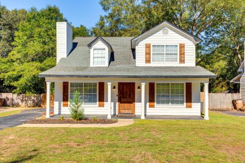Modern Mobile Home with Deck and Fully Fenced Yard! in Tillmans Corner, USA