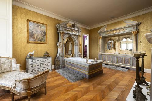 ห้องน้ำ, Chateau de la Triboulette in วูซรง