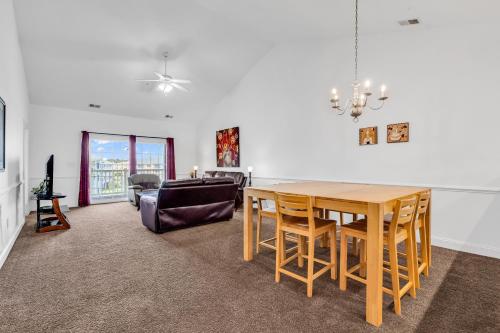 Myrtlewood by Monarch Rentals – Myrtle Beach, SC