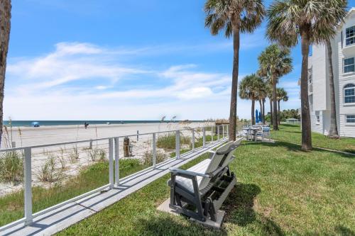 Sunset Reef 112 in เรดดิงตัน ชอร์ส (FL)