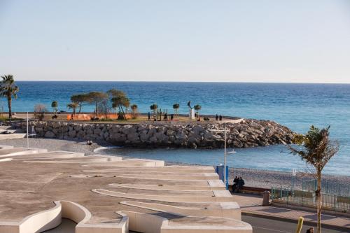 Somptueux Apt 137m2 Vue Mer Carré d'Or Menton