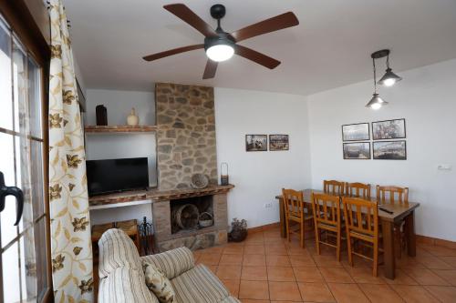 Casa Rural La Fuente in Segura De Leon