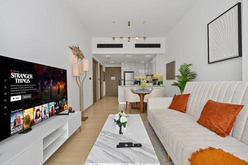 Fully Furnished 1BR with Pool & Gym in JVC, Dubai (foto 10)