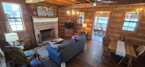 Eagle's Bluff Cabin in Savannah (TN)