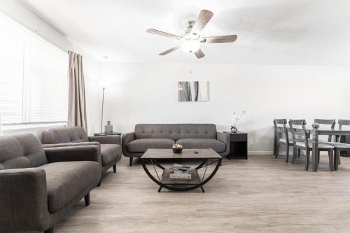 Central Casa Grande 2 BR Apt, 3 Beds with Backyard