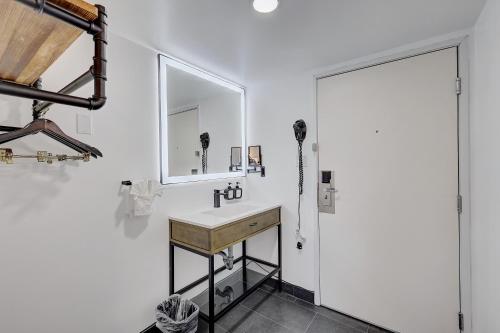 Hotel Ash&9th – San Diego, CA