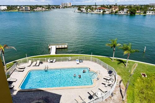 Palms of Treasure Island by TRS INC in Treasure Island (Florida)