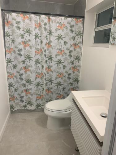The Hollywood International Hostel - 24 hour Check in - Under New Management in Hallandale Beach (FL)