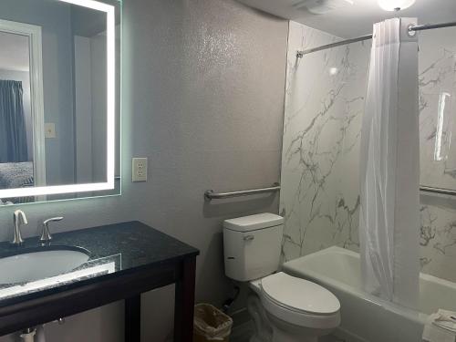 Motel 6 Spindale, NC - Forest City - 화장실