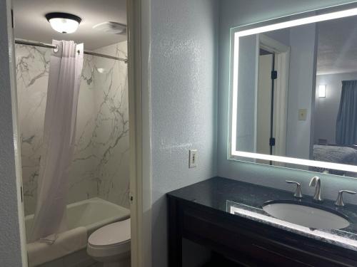 Motel 6 Spindale, NC - Forest City - 화장실