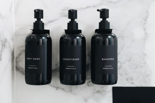 Days Inn by Wyndham San Diego/Downtown/Convention Center - image 2