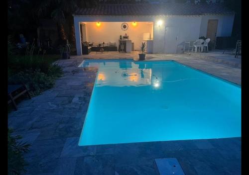 View, Chez Sophie Marseille in Les Trois-Lucs