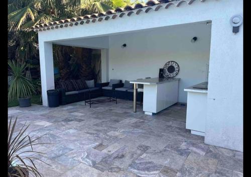 Facilities, Chez Sophie Marseille in Les Trois-Lucs