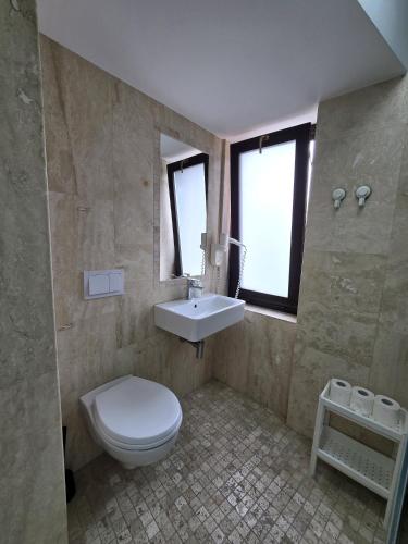 Dacia Residence Apartments - image 3