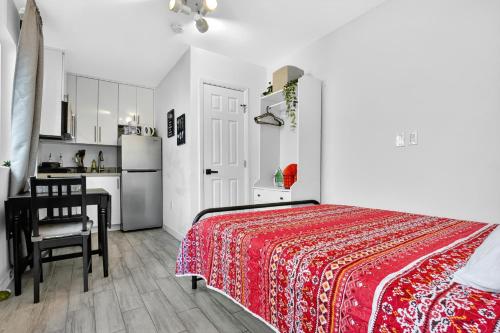 Cozy Studio Airport & Downtown in Miami, USA