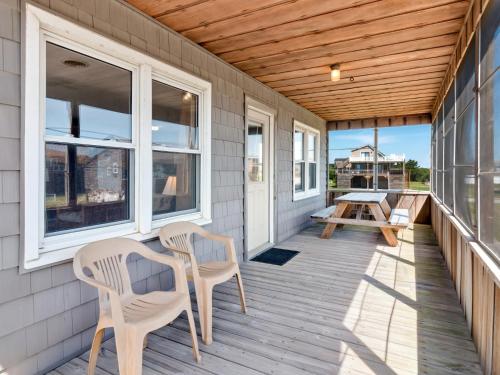 4085 - Ten Forward in Kitty Hawk (NC)