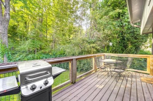 Walk to Shops, Eats and Trails Blowing Rock Escape!