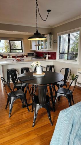 บริการและสิ่งอำนวยความสะดวก, Osier Oasis, walk to Mission & Wineries! in กรีนเมดโดว์