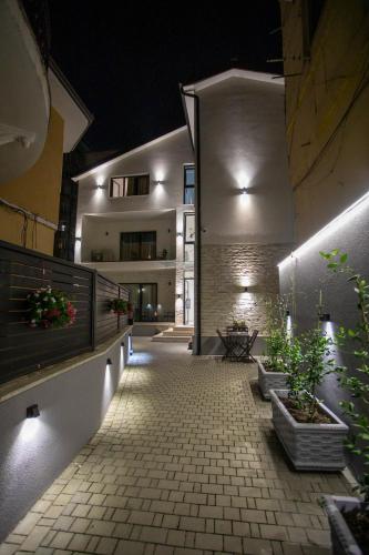 Villa Klaus Center Hotel 4