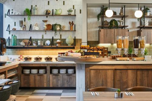 Residence Inn by Marriott Edinburgh - image 30