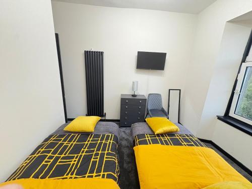 3BR Modernised Home Sleeps 8, Walking Distance to West End, Free Parking, Glasgow (Foto 4)