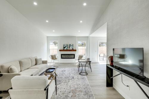Turf and Sand with great golf and beach nearby! in San Marcos