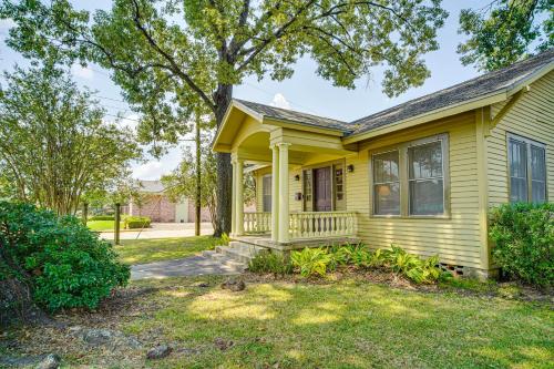 Walkable Dtwn Lafayette Home with Screened Porch in Centru oraş Lafayette