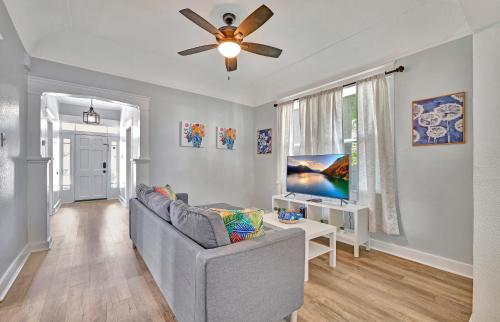 Sleeps 8 + Brand New * Nicely Remodeled in Tampa, USA