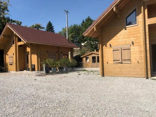 Buitenkant, Forest Jura Lodge - Chalet des sapins in Alieze