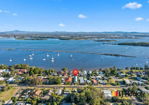 Exterior view of Sandy Feet